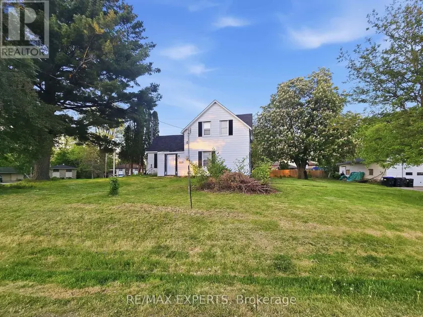 Detached at 47 WALNUT STREET, New Tecumseth