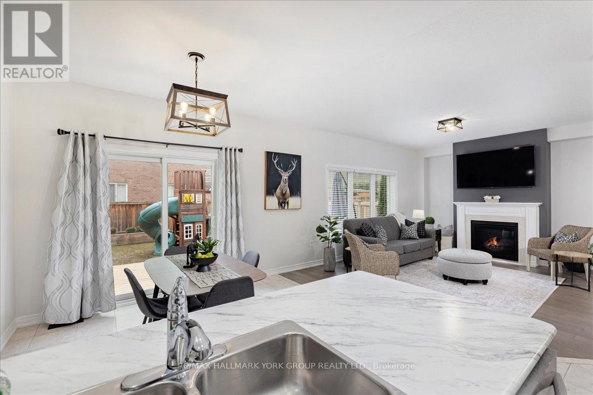 Detached at 39 PROSSER CRESCENT, Georgina