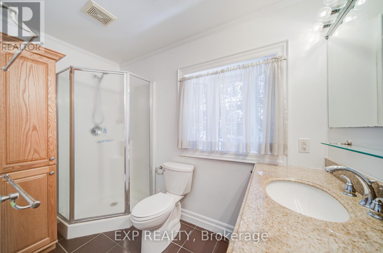 Detached at 82 DERBY COURT, Newmarket