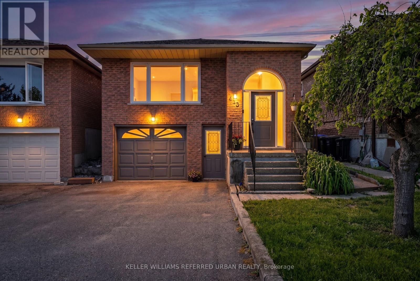 Semi-Detached/Link at 423 BRITANNIA AVENUE, Bradford West Gwillimbury (Bradford)