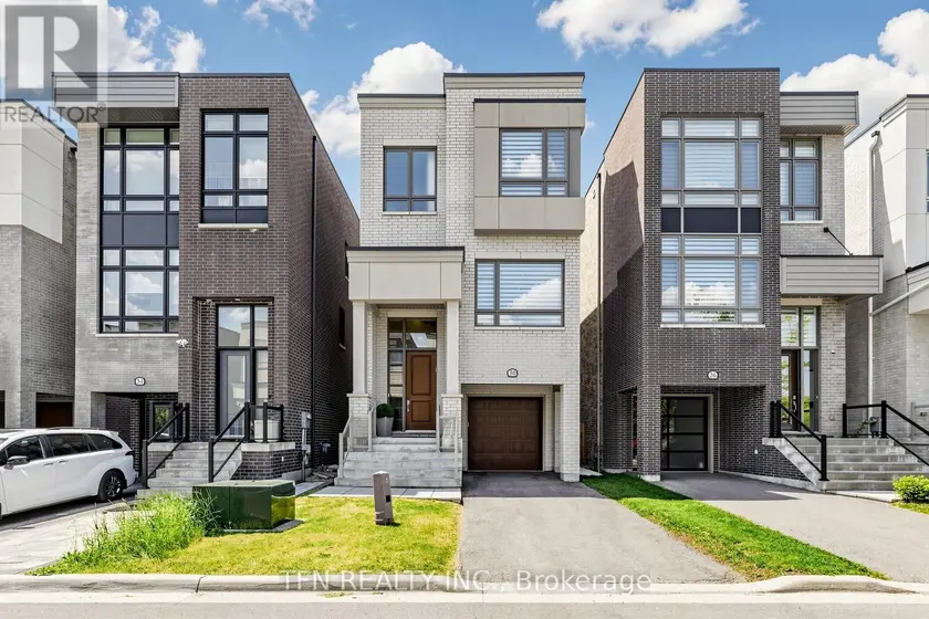 Detached at 30 HESPERUS ROAD, Vaughan