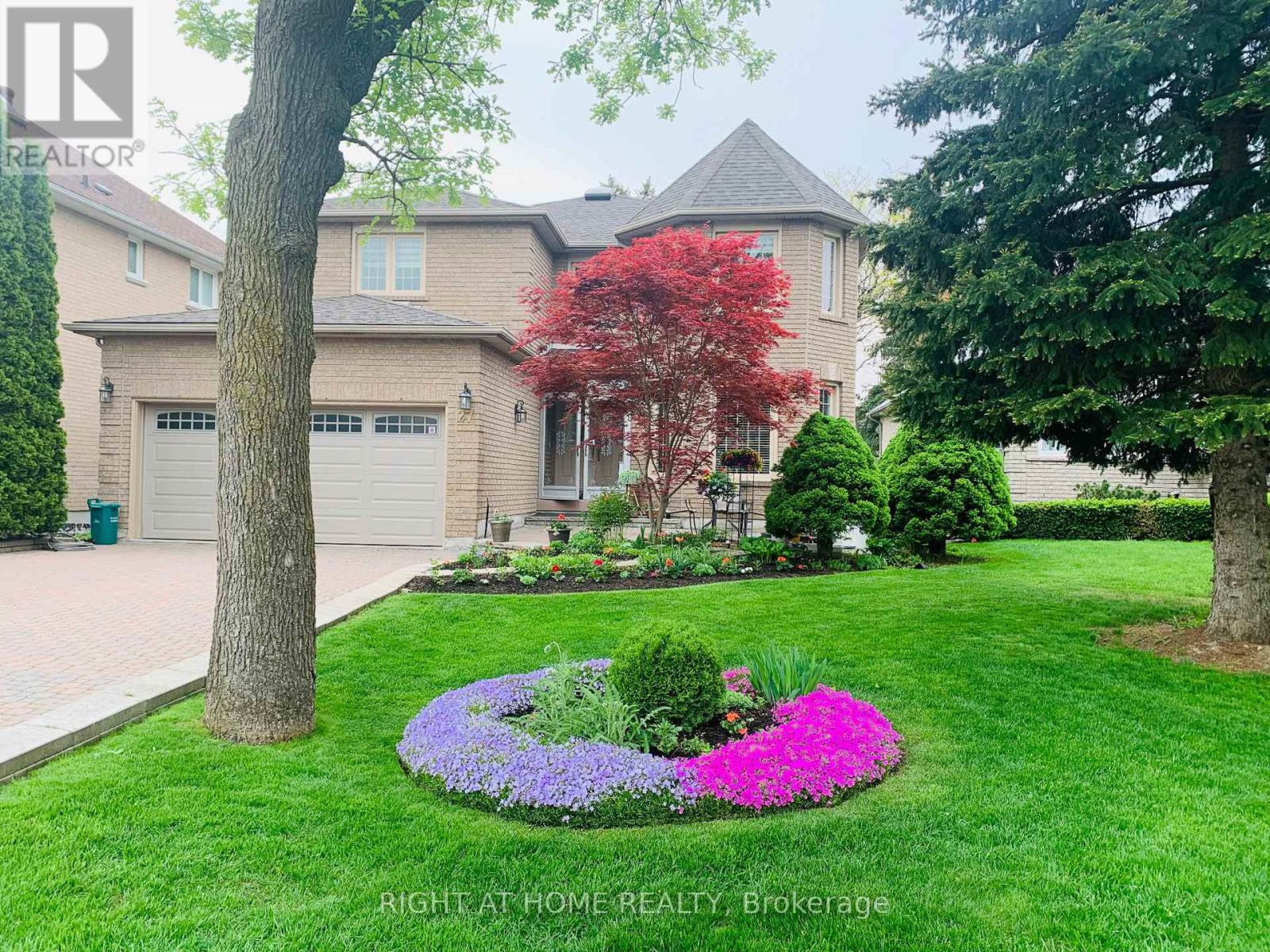 Detached at 27 ADDISON STREET, Richmond Hill (North Richvale)