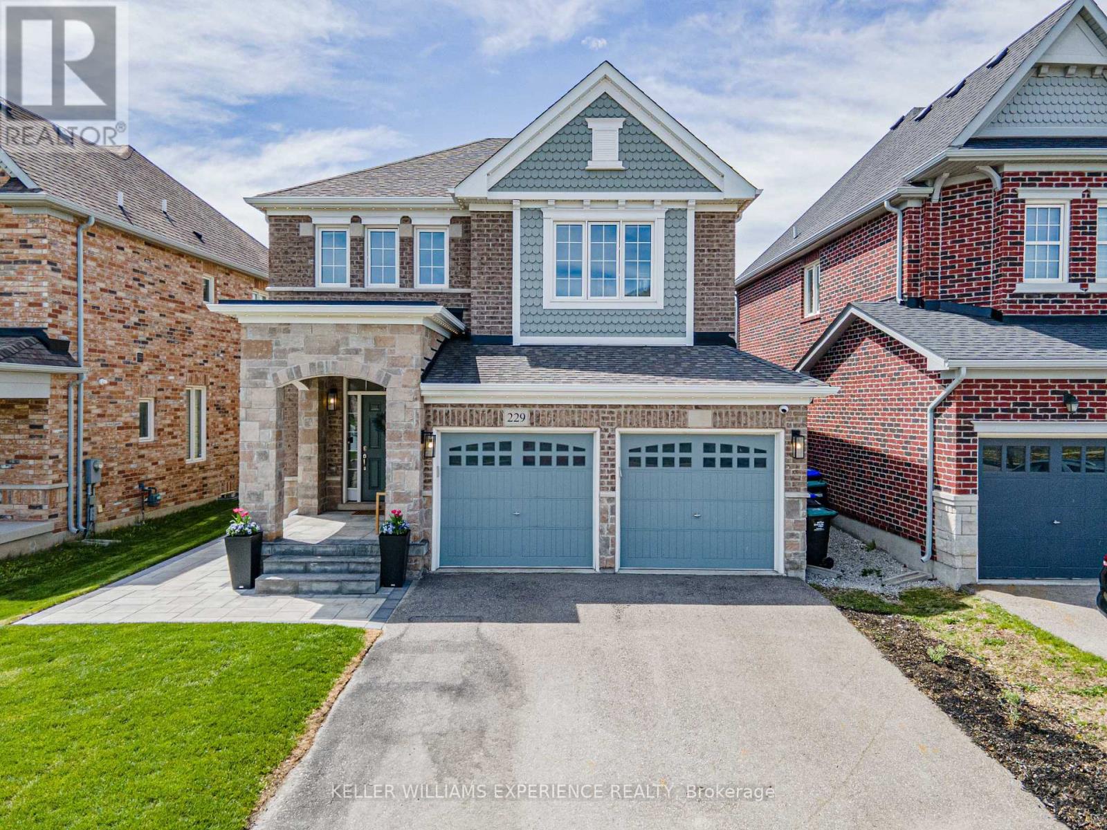 Detached at 229 BLUE DASHER BOULEVARD, Bradford West Gwillimbury