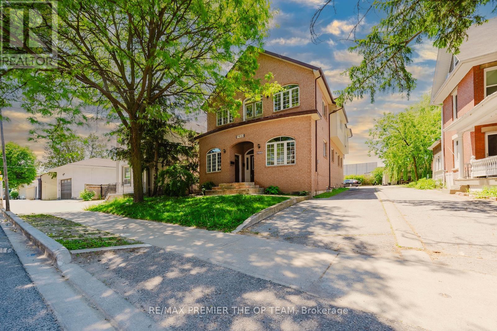 Detached at 7930 KIPLING AVENUE, Vaughan (West Woodbridge)