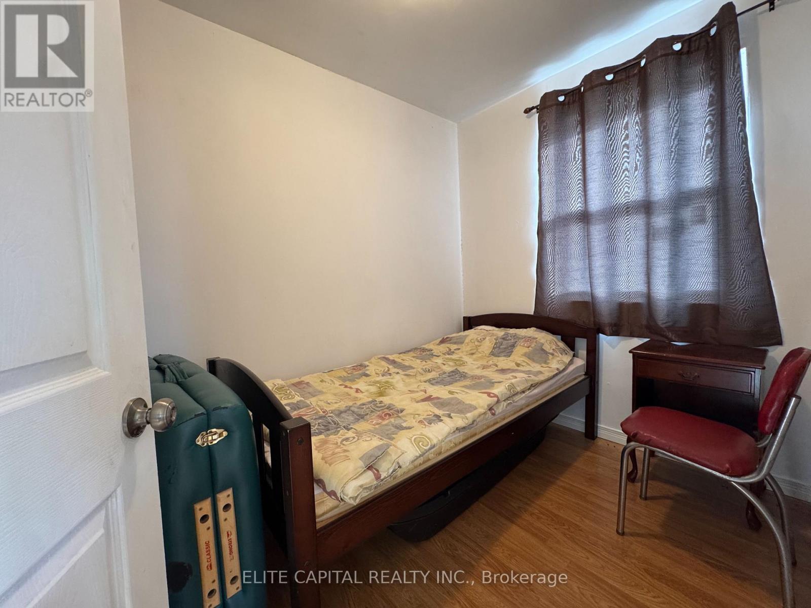 Detached at 9 LAMBROOK DRIVE, Georgina
