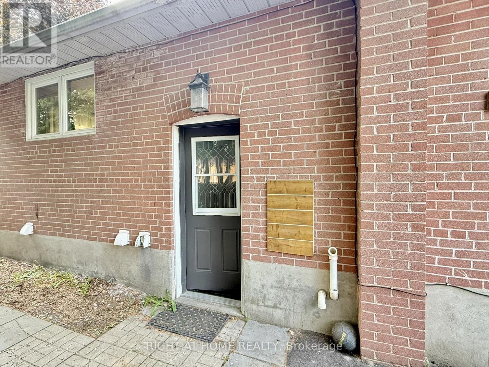 Detached at BSMT - 116 CHERRYWOOD DRIVE, Newmarket