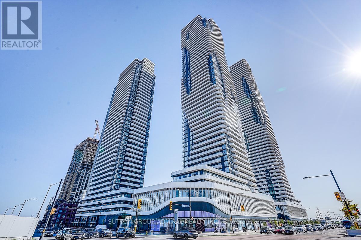 Apartment at 612 - 28 INTERCHANGE WAY, Vaughan (Vaughan Corporate Centre)