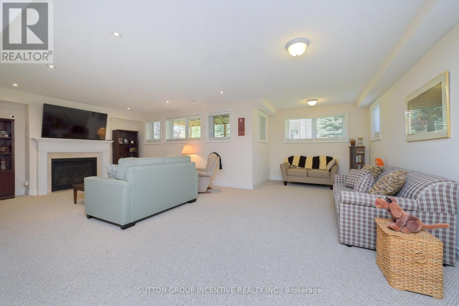 Detached at 110 RIDGE WAY, New Tecumseth