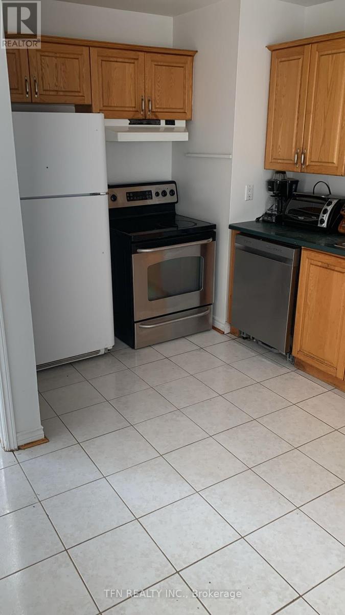 Semi-Detached/Link at UPPER - 26 JONES COURT, Aurora (Aurora Highlands)