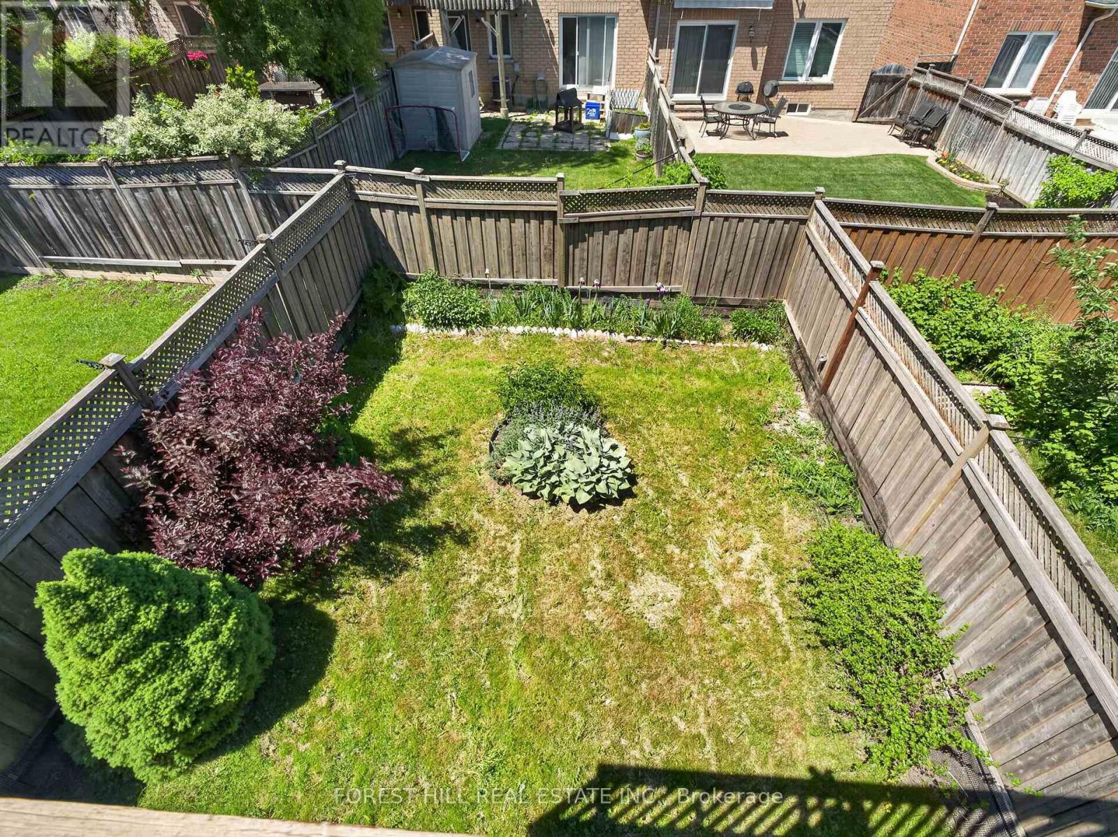 Townhouse at 24 MINTWOOD ROAD, Vaughan