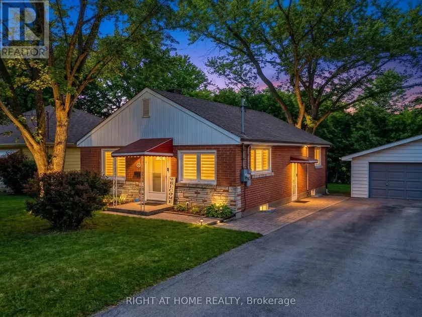 Detached at 735 SRIGLEY STREET, Newmarket (Gorham-College Manor)