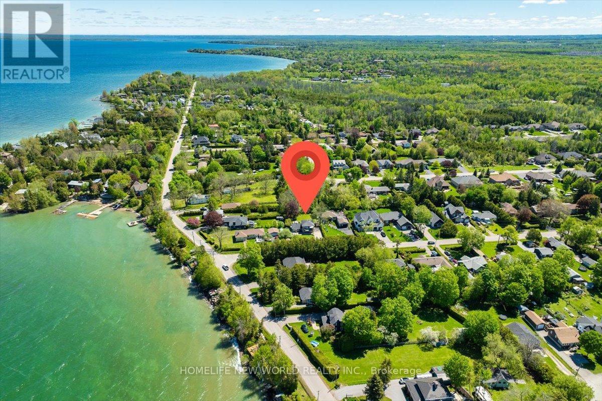 Detached at 853 FAIRBANK AVENUE, Georgina