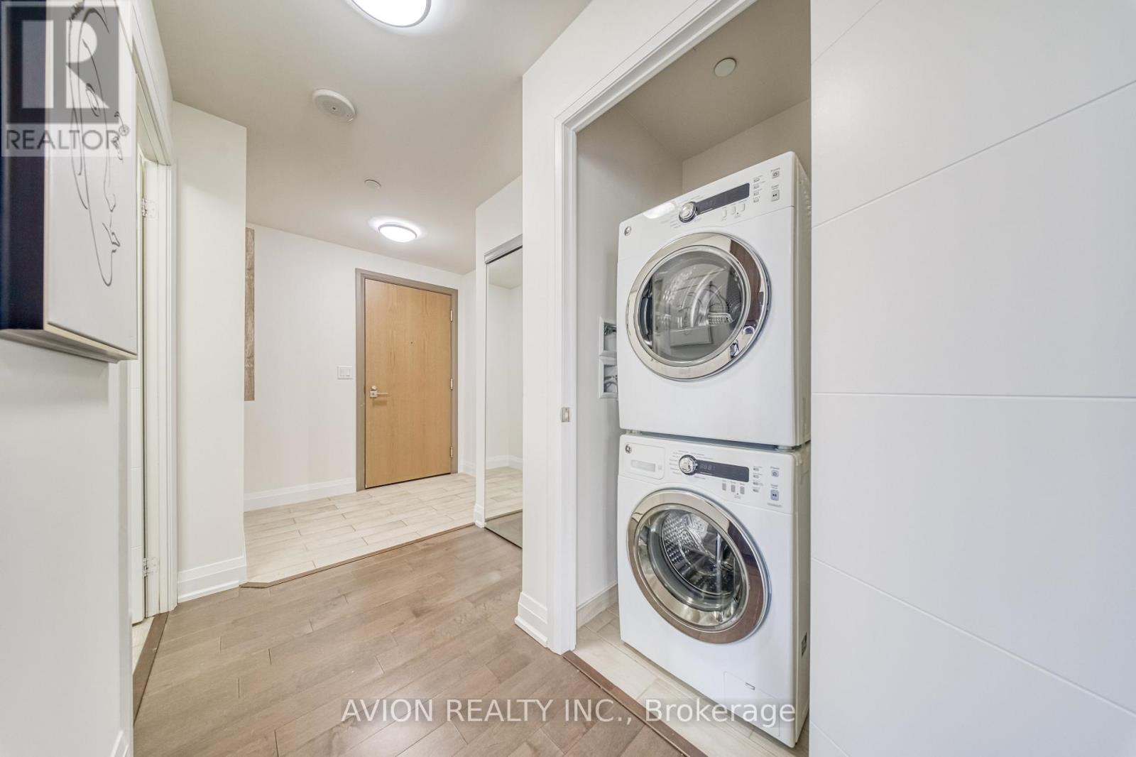 Apartment at 217 - 28 UPTOWN DRIVE, Markham