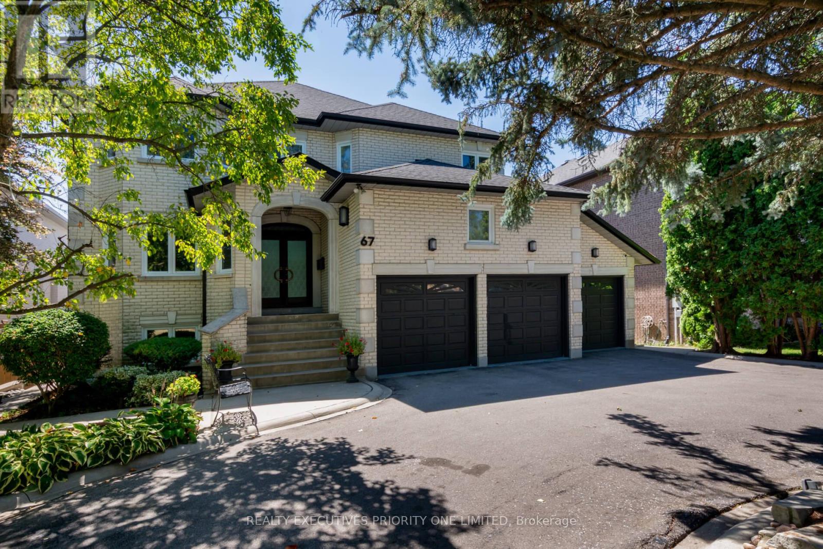 Detached at 67 STOCKDALE CRESCENT, Richmond Hill (North Richvale)