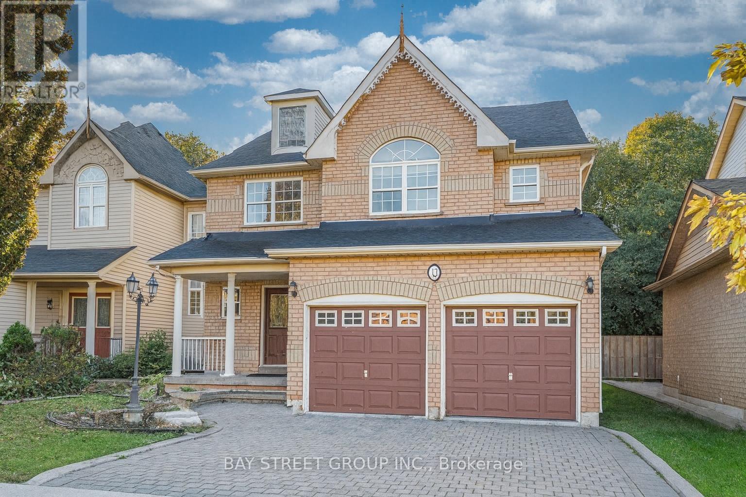 Detached at 43 ENGLISH OAK DRIVE, Richmond Hill (Oak Ridges Lake Wilcox)