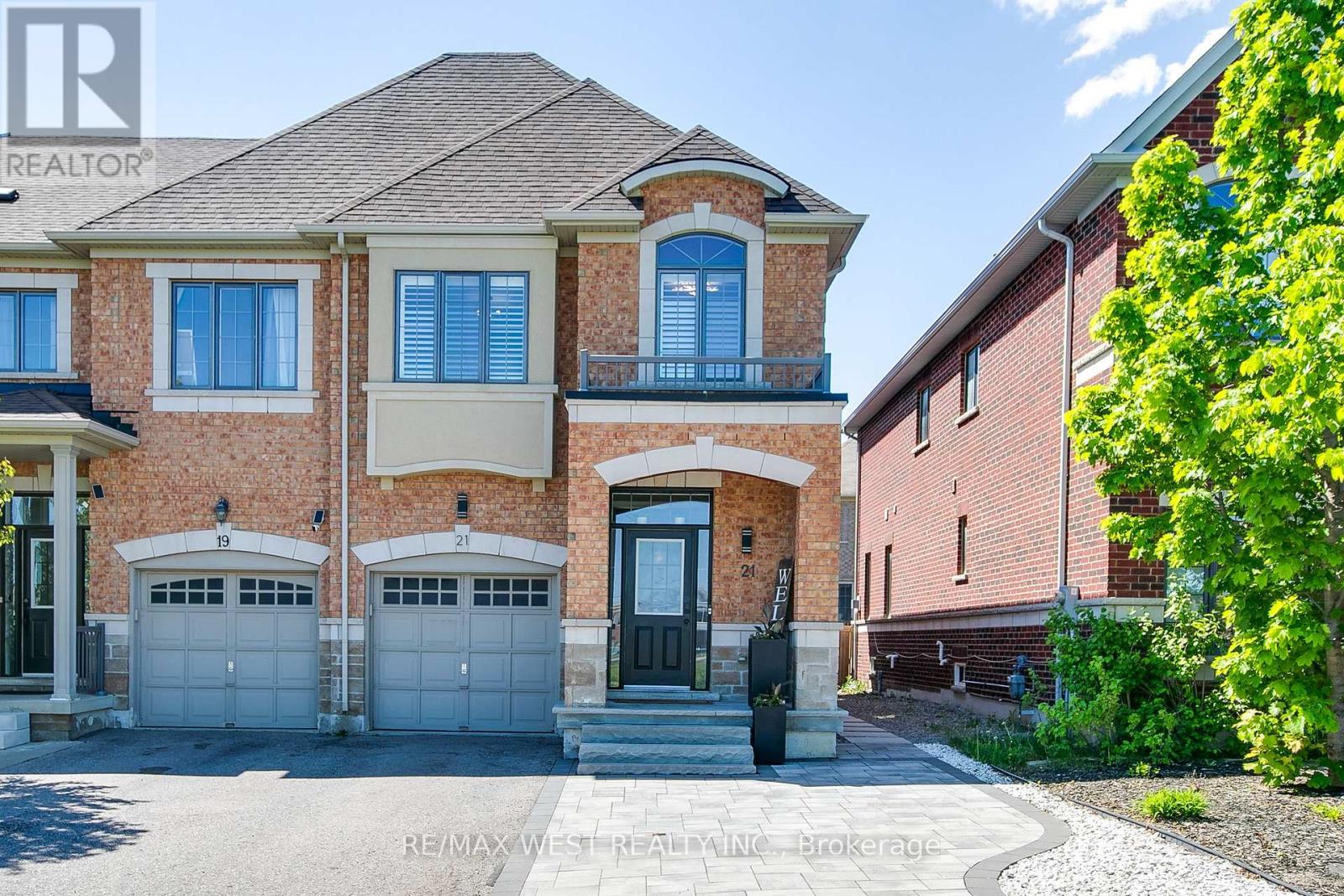 Townhouse at 21 SIBELLA WAY, Vaughan