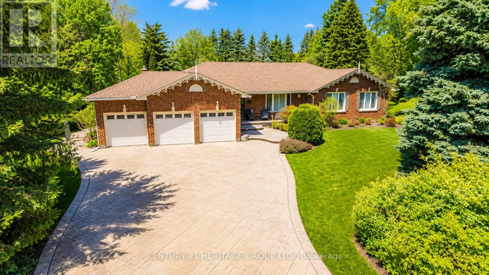 Detached at 287 BURNS BOULEVARD, King (King City)