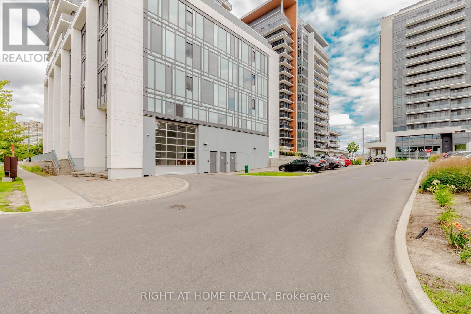 Apartment at 1603 - 9608 YONGE STREET, Richmond Hill
