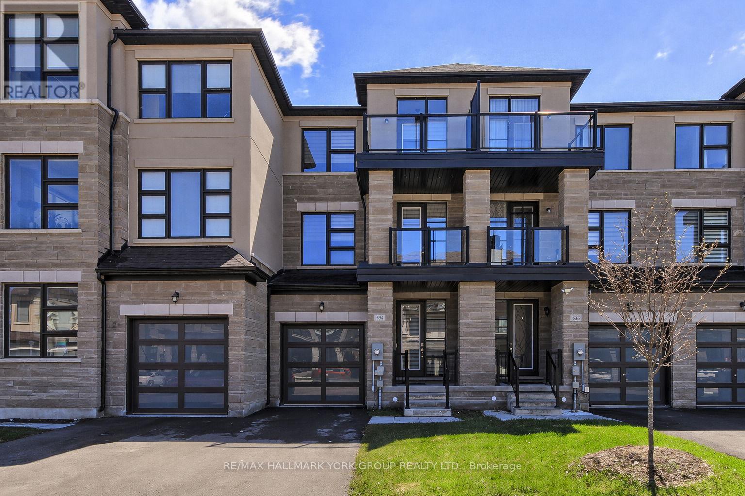 Townhouse at 534 NEW ENGLAND COURT, Newmarket (Summerhill Estates)