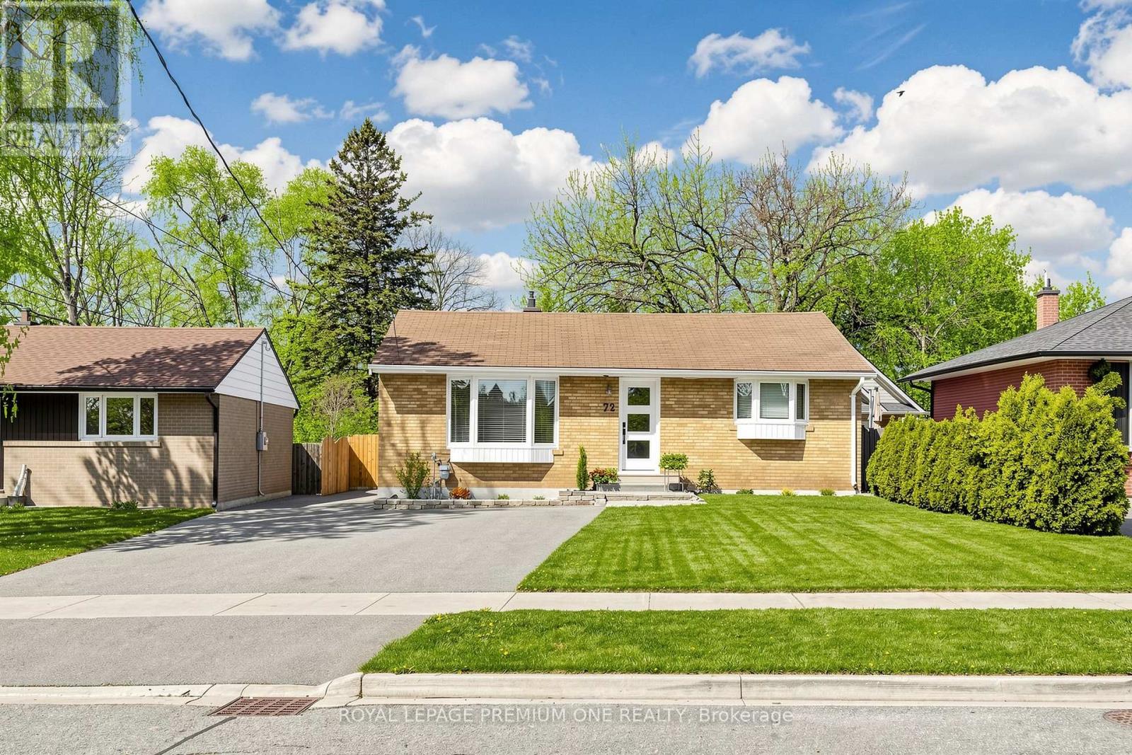 Detached at 72 THORNTON AVENUE, Bradford West Gwillimbury (Bradford)