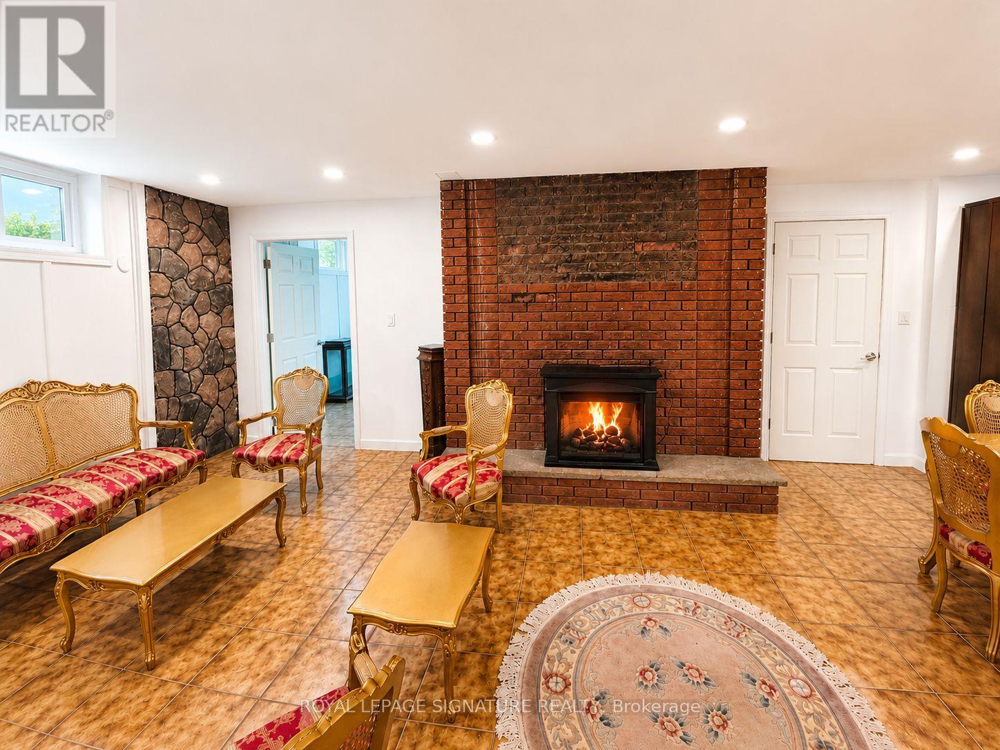 Detached at BSMT - 20 GALLACHER AVENUE, Richmond Hill