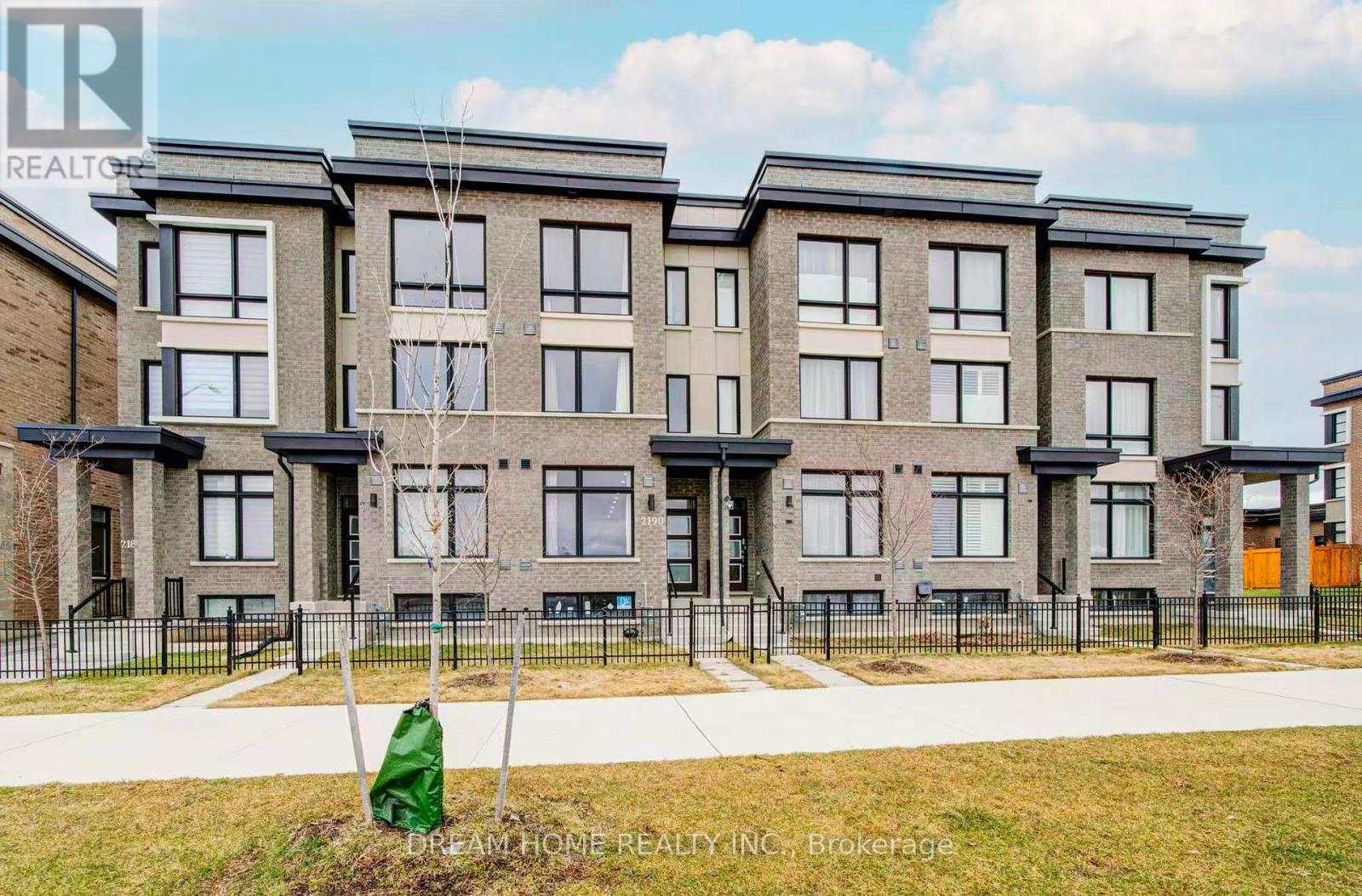 Townhouse at 2190 DONALD COUSENS PARKWAY, Markham