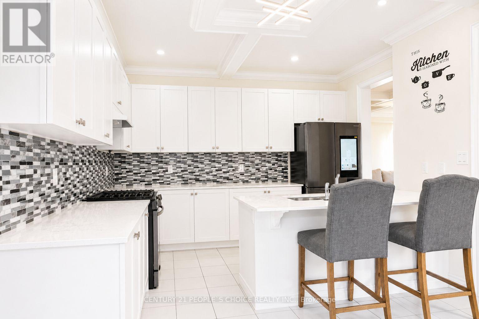 Detached at 64 COLDWELL BAY CIRCLE, Vaughan