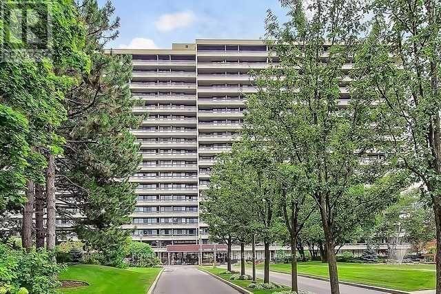 Apartment at 1010 - 8111 YONGE STREET, Markham (Royal Orchard)