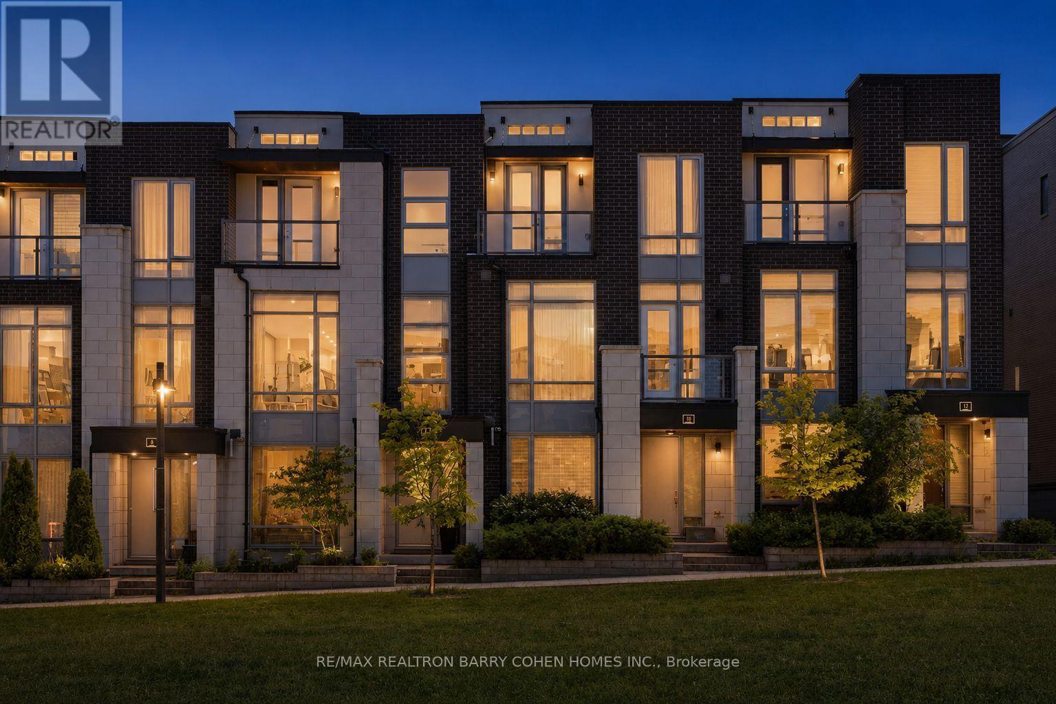 Townhouse at 8 HERIOT PLACE, Vaughan (Patterson)