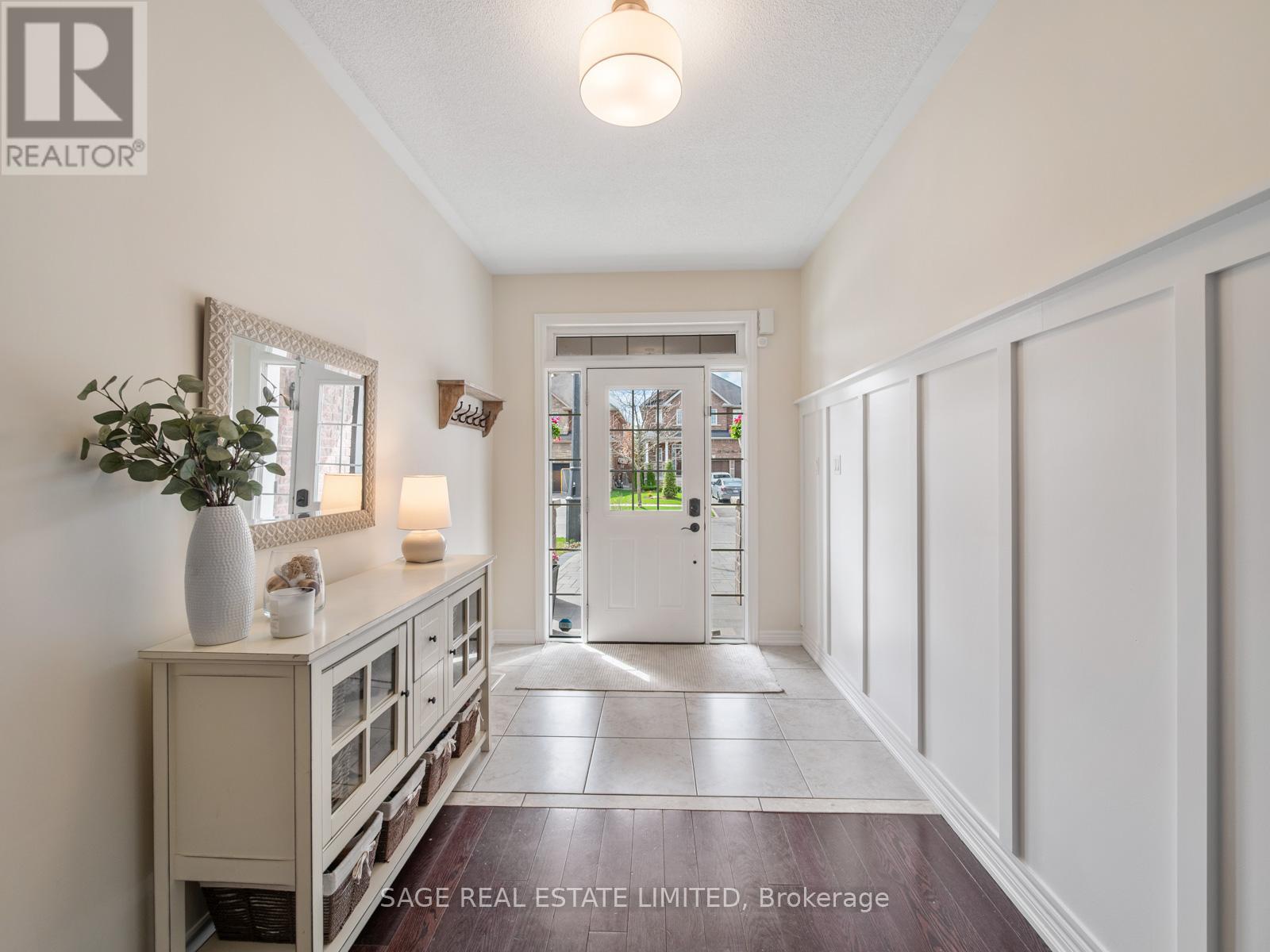 Semi-Detached/Link at 62 DONALD STEWART CRESCENT, East Gwillimbury