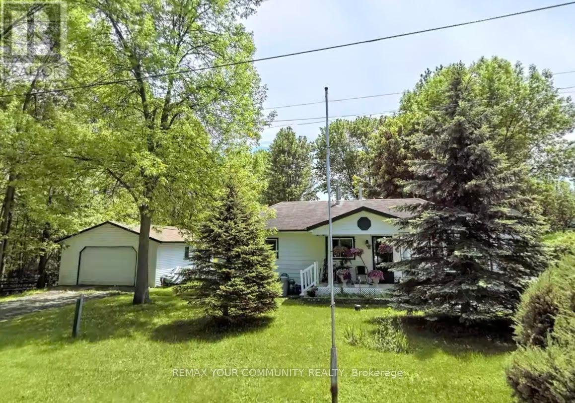 Detached at 23 LAVIOLETTE AVENUE, Georgina