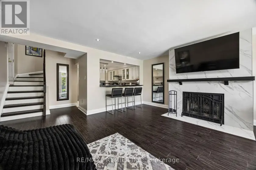 Townhouse at 8 - 100 ARBORS LANE, Vaughan (West Woodbridge)