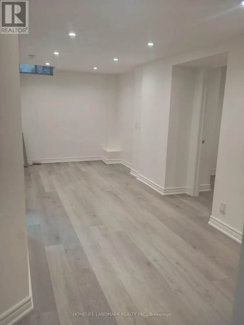 Semi-Detached/Link at 112 HOLM CRESCENT, Markham