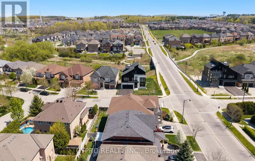Detached at 73 Cosford St, Aurora