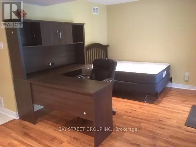 Semi-Detached/Link at LOWER - 67 AMBERHILL WAY, Aurora