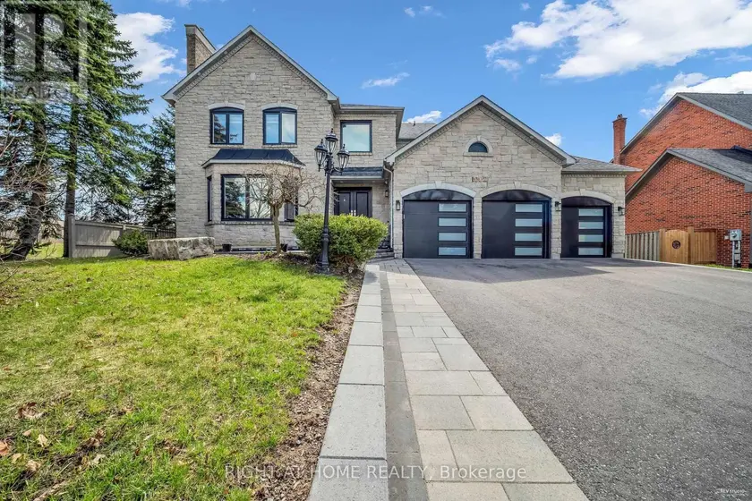 Detached at 1092 STONEHAVEN AVENUE, Newmarket
