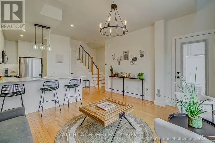Townhouse at 31 - 8169 KIPLING AVENUE, Vaughan