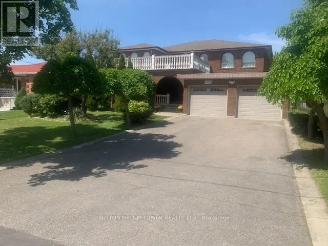 Detached at 8408 ISLINGTON AVENUE, Vaughan