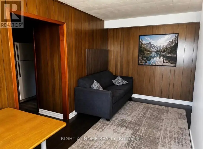 Detached at 2 BRADFORD STREET, East Gwillimbury (Holland Landing)