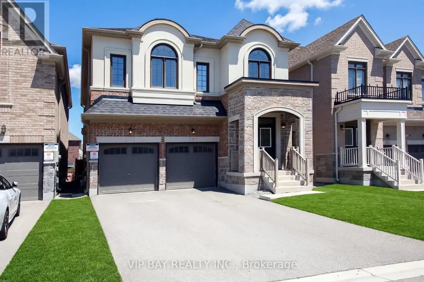 Detached at 8 TREMOY ROAD, East Gwillimbury