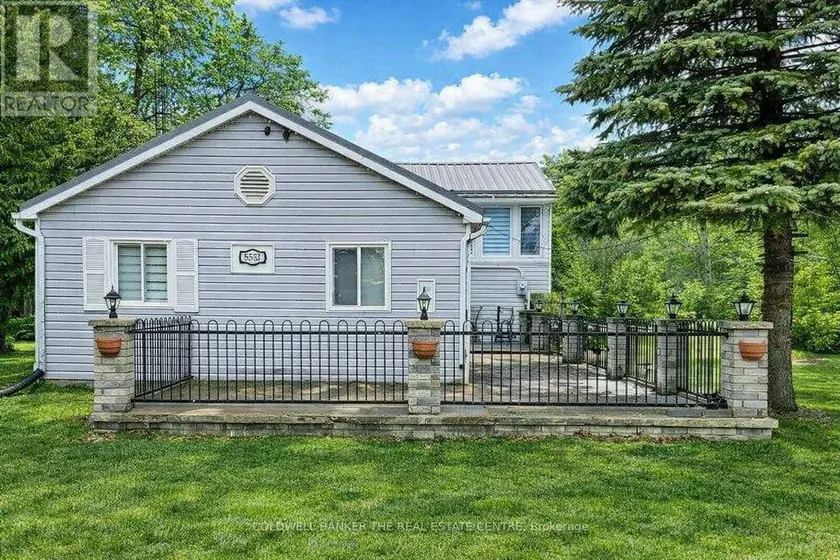 Detached at 8352 MAIN LISLE STREET, Adjala-Tosorontio