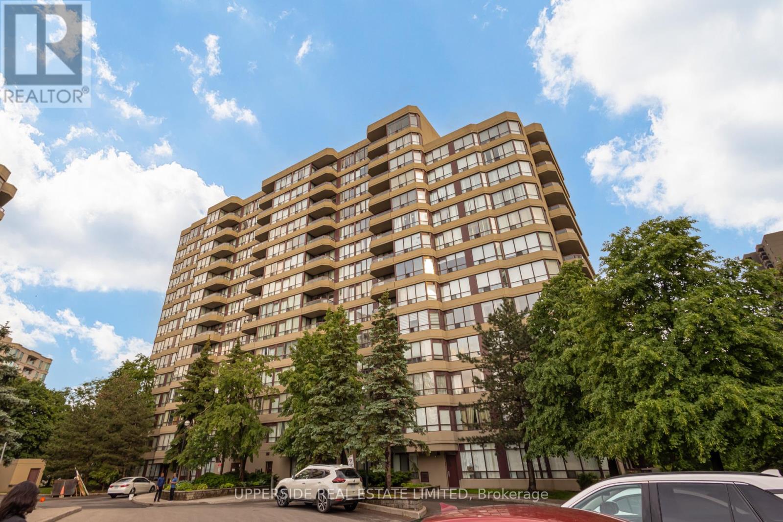 Apartment at 1204 - 81 TOWNSGATE DRIVE, Vaughan (Crestwood-Springfarm-Yorkhill)