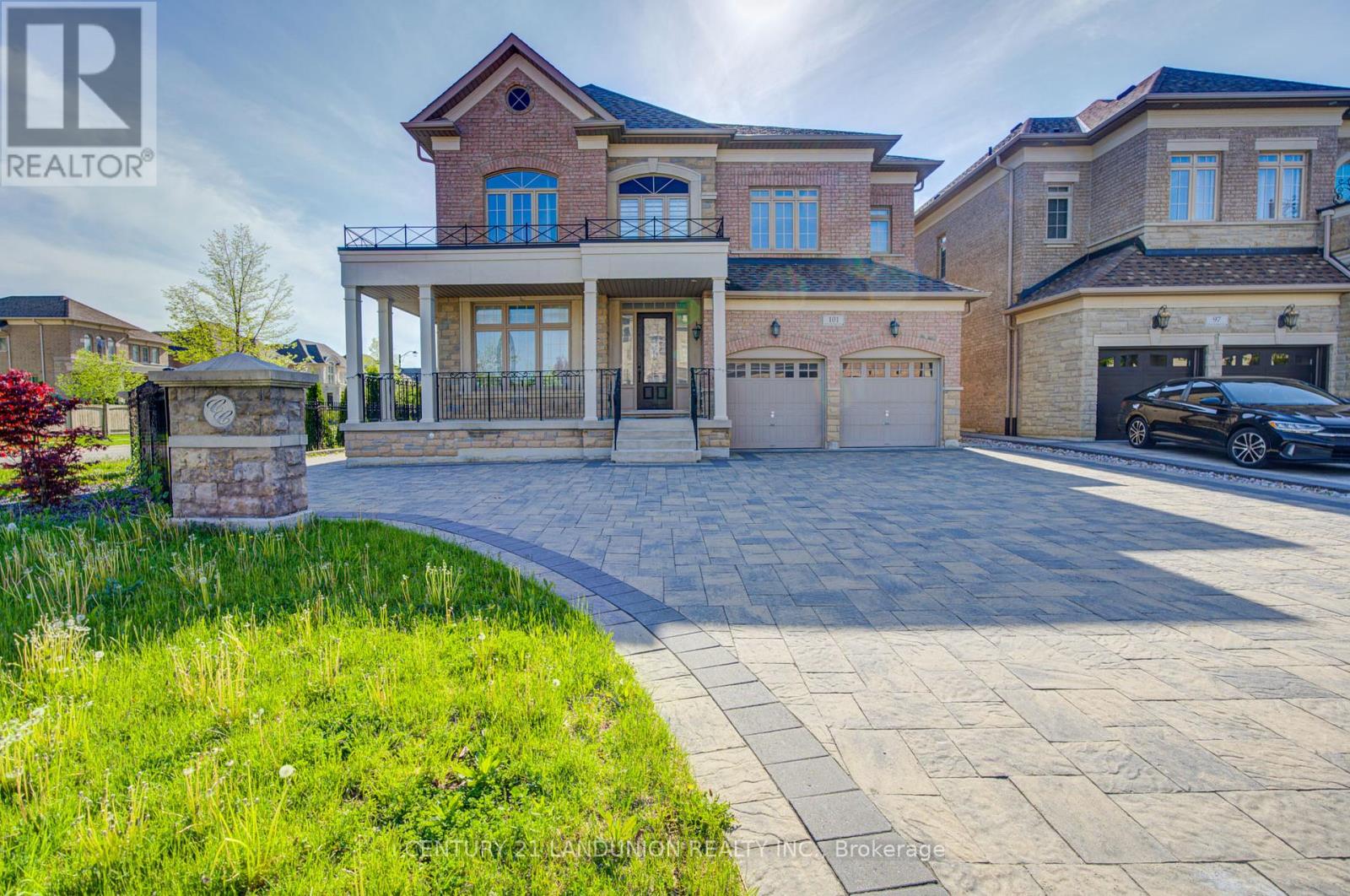 Detached at 101 SILVER STERLING CRESCENT, Vaughan