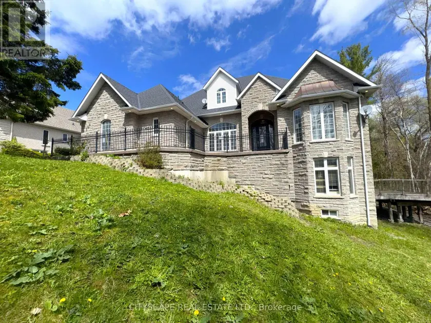 Detached at 369 COVENTRY HILL TRAIL, Newmarket