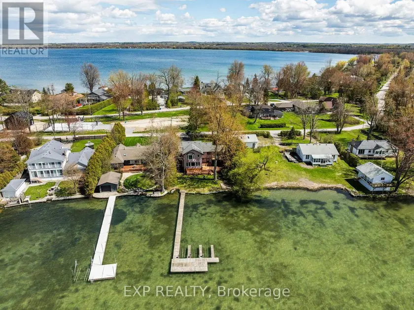 Detached at 582 DUCLOS POINT ROAD, Georgina