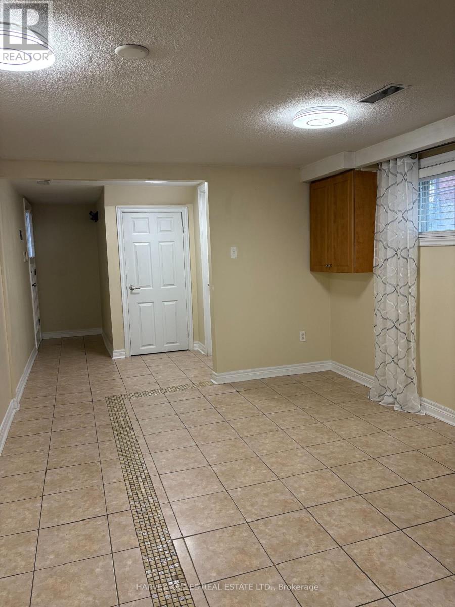 Semi-Detached/Link at BSMT - 72 BUTTON ROAD, Vaughan