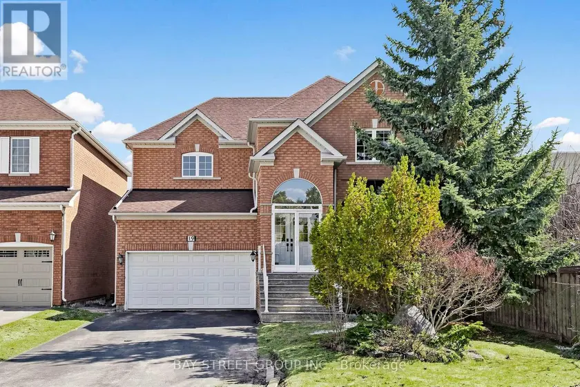 Detached at 19 FOUNTAIN COURT, Richmond Hill