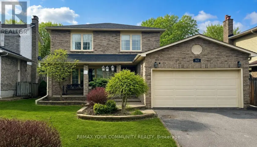 Detached at 911 FERNDALE CRESCENT, Newmarket