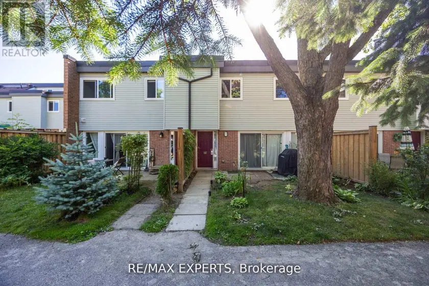 Townhouse at 242 MILESTONE CRESCENT, Aurora