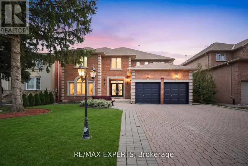 Detached at 11 HORIZON COURT, Richmond Hill